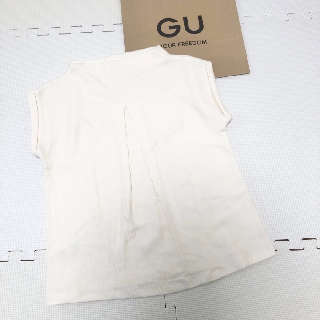GU(ジーユー)の完売品　GU ジーユー　リブフレンチスリーブT ニット　オフホワイト  M レディースのトップス(ニット/セーター)の商品写真