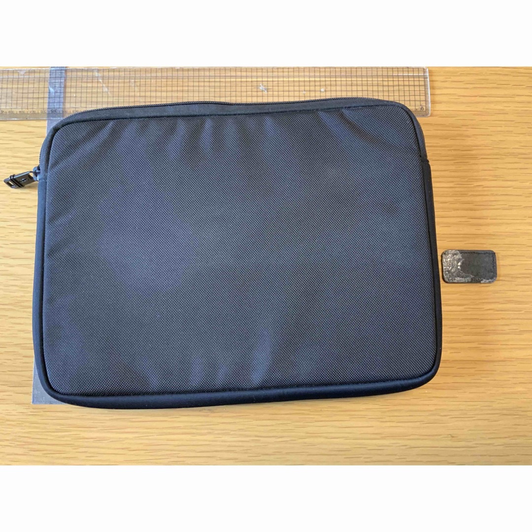 TUMI(トゥミ)のTUMI PCケース　ラップトップカバー　ミディアム　タンパッチ メンズのバッグ(ビジネスバッグ)の商品写真