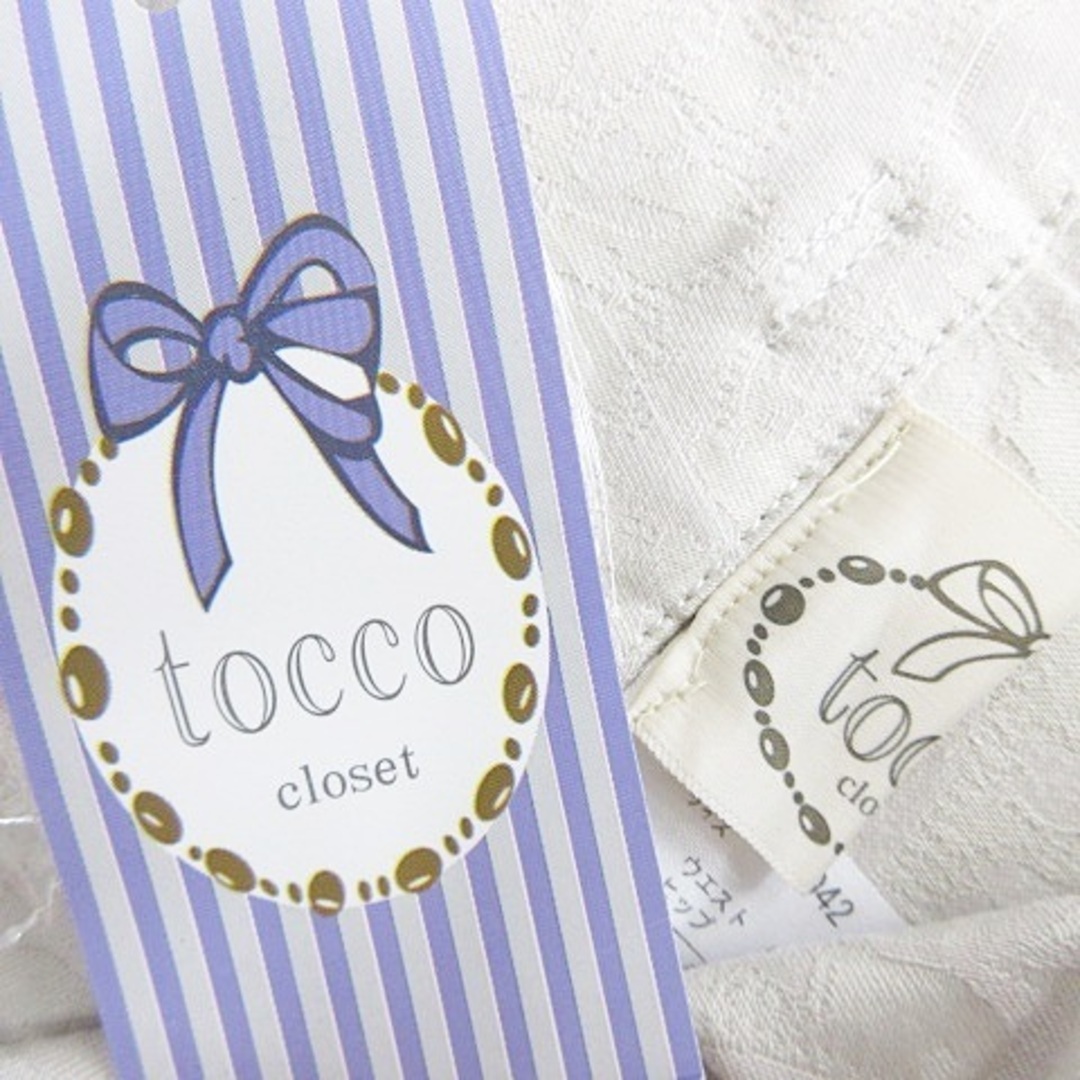 tocco(トッコ)のトッコ TOCCO ショートパンツ キュロット 花柄 綿 ベージュ 64-91 レディースのパンツ(ショートパンツ)の商品写真