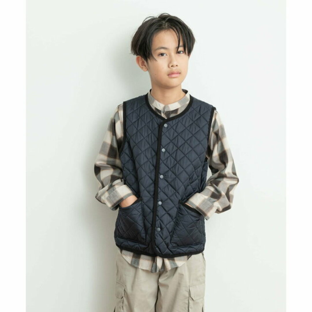 URBAN RESEARCH DOORS(アーバンリサーチドアーズ)の【NVY×BK】リバーシブルキルトベスト(KIDS) キッズ/ベビー/マタニティのキッズ服女の子用(90cm~)(ジャケット/上着)の商品写真