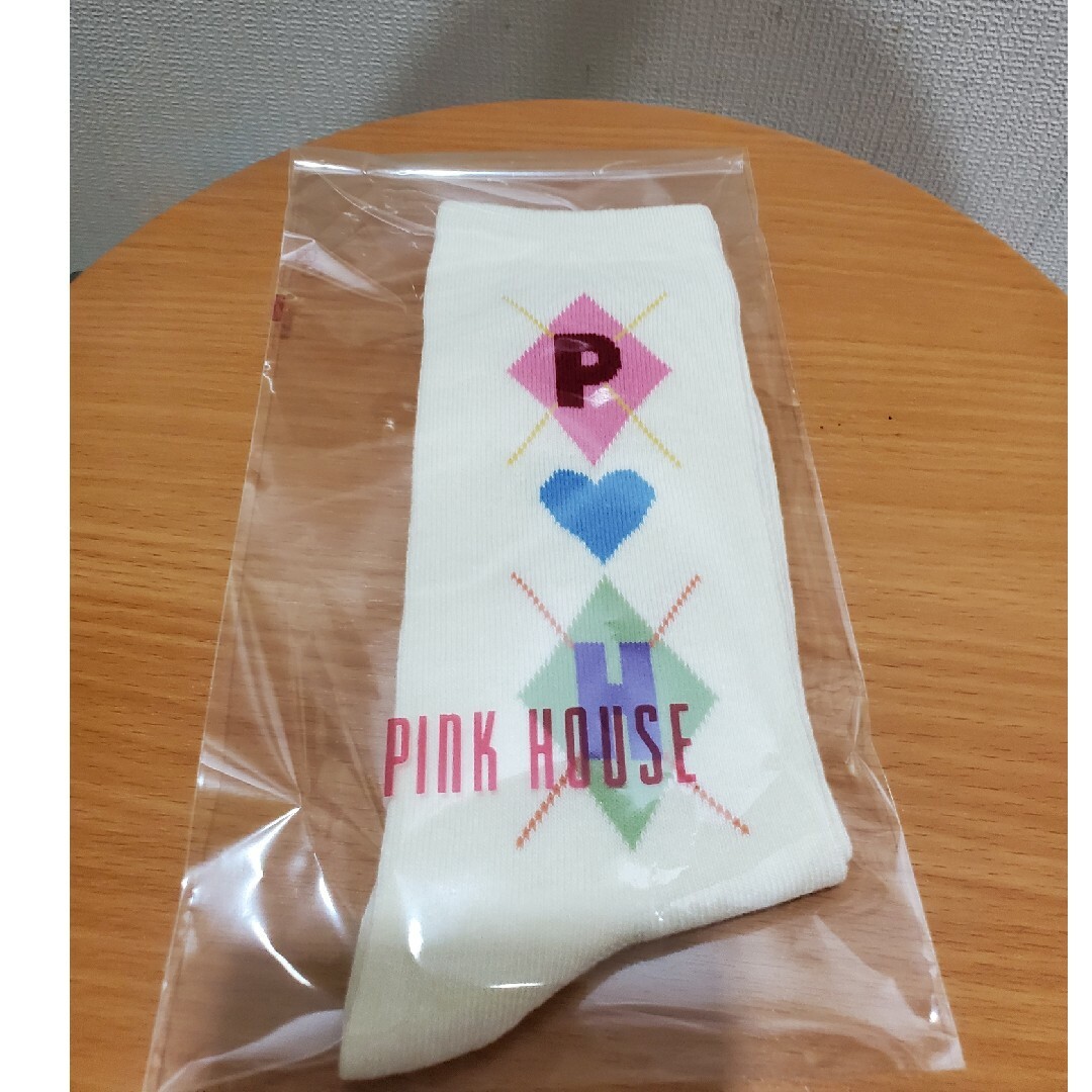 PINK HOUSE(ピンクハウス)の値下げしました❗ピンクハウス　靴下　白 レディースのレディース その他(その他)の商品写真