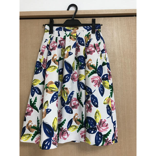 Lily Brown(リリーブラウン)の人気完売商品♡ レディースのスカート(ひざ丈スカート)の商品写真
