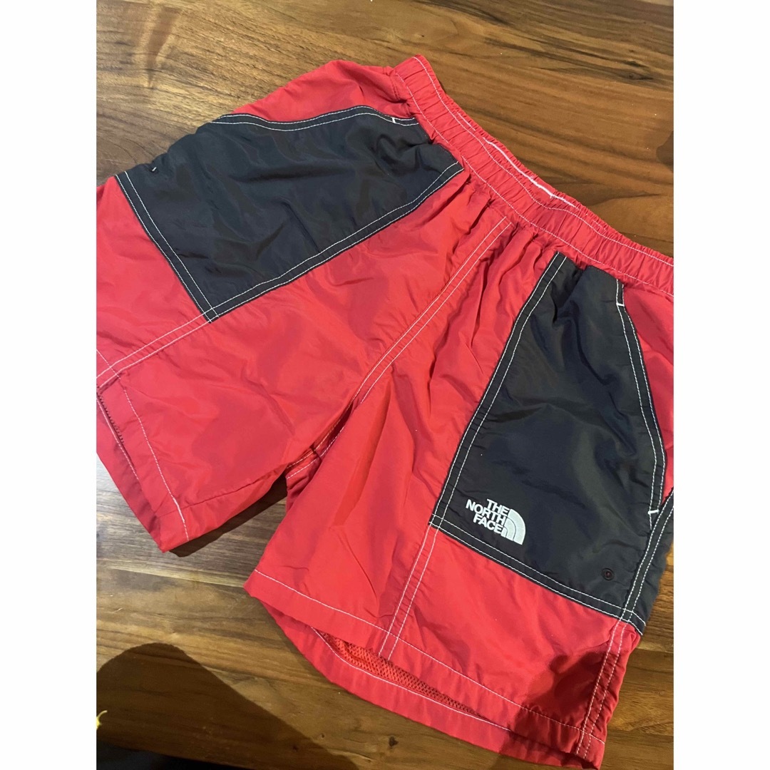 THE NORTH FACE(ザノースフェイス)のノースフェイス 水陸両用 バギーパンツ 140 美品 キッズ/ベビー/マタニティのキッズ服男の子用(90cm~)(パンツ/スパッツ)の商品写真