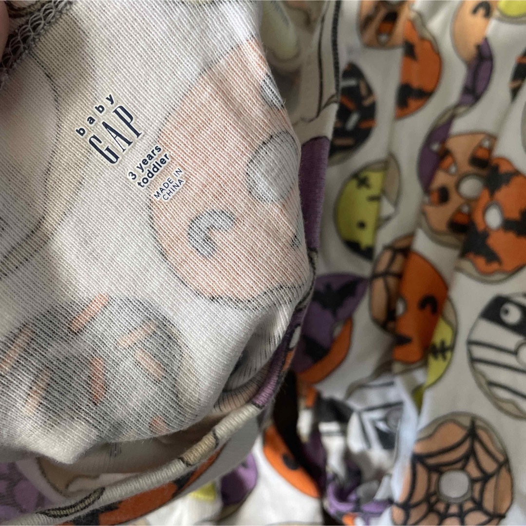 babyGAP(ベビーギャップ)のベビーギャップ　ハロウィン　パジャマ　ハロウィンコスチューム キッズ/ベビー/マタニティのキッズ服男の子用(90cm~)(パジャマ)の商品写真