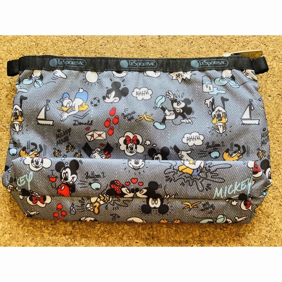 LeSportsac(レスポートサック)のレスポートサック　ディズニー　ミッキー　ドゥードゥル　ポーチ レディースのファッション小物(ポーチ)の商品写真