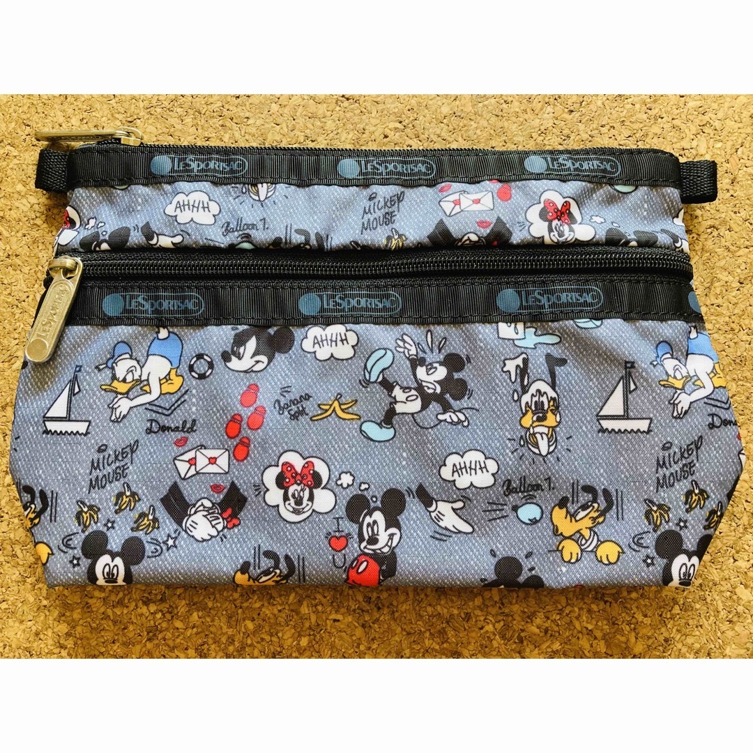 LeSportsac(レスポートサック)のレスポートサック　ディズニー　ミッキー　ドゥードゥル　ポーチ レディースのファッション小物(ポーチ)の商品写真