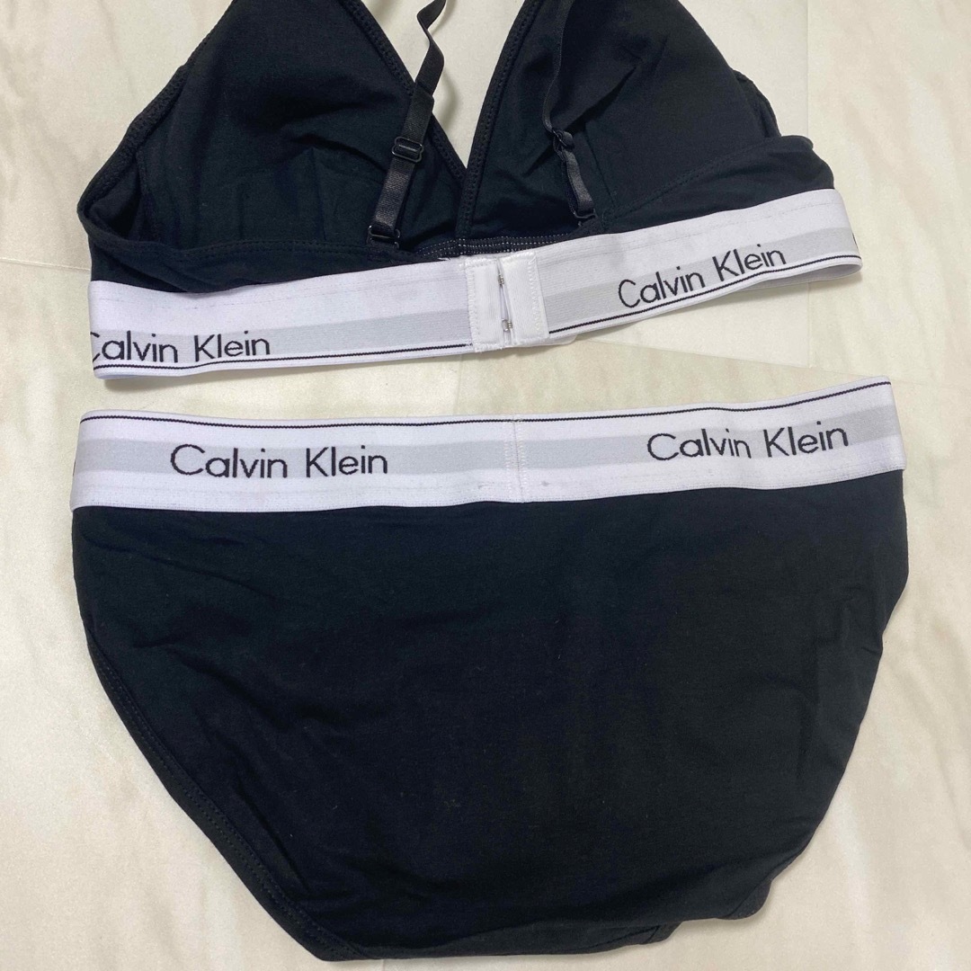 Calvin Klein(カルバンクライン)のカルバンクライン セットアップ レディースの下着/アンダーウェア(ブラ&ショーツセット)の商品写真