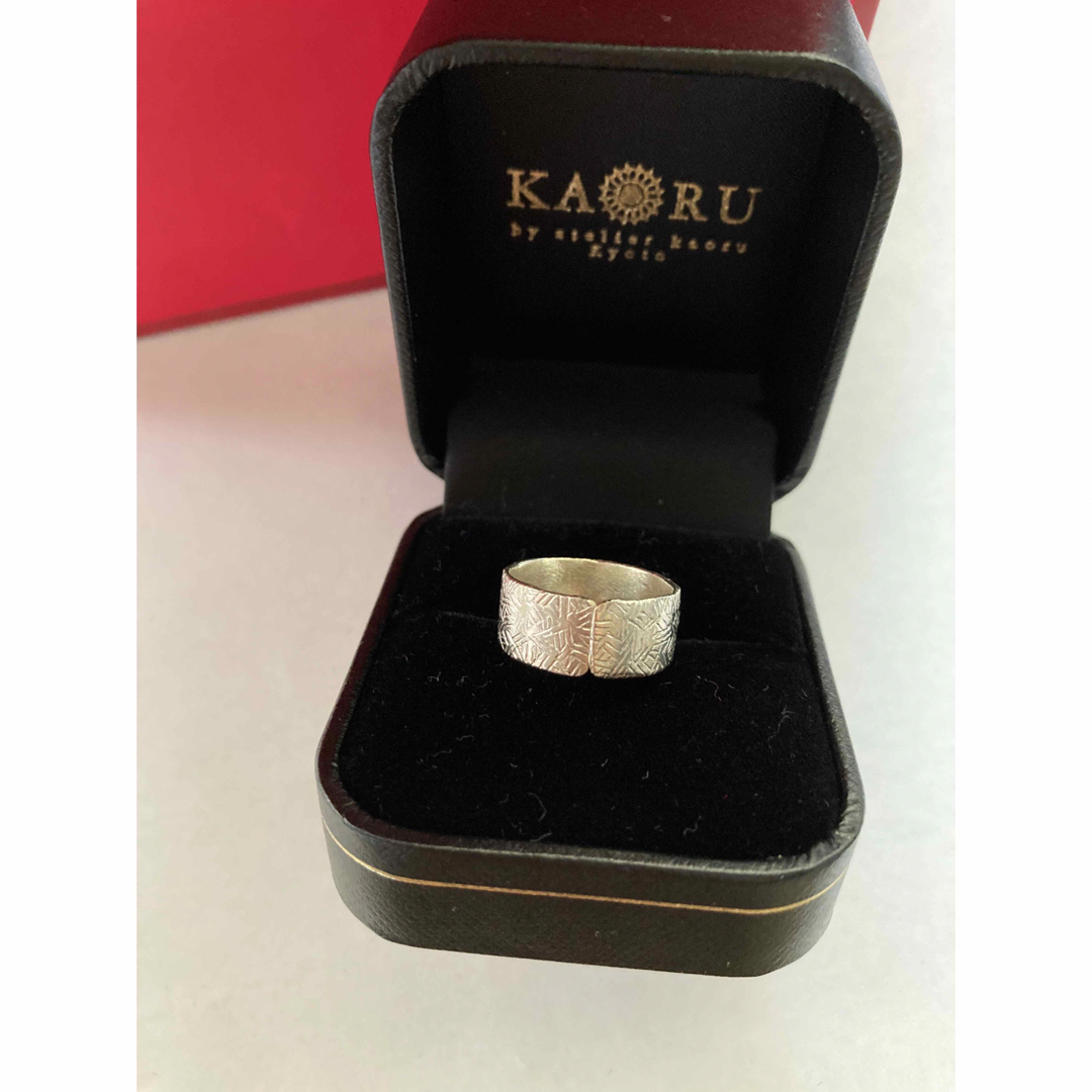 KAORU(カオル)の美品　カオル　kaoru オルナート　リング　k10 グリーンゴールド レディースのアクセサリー(リング(指輪))の商品写真