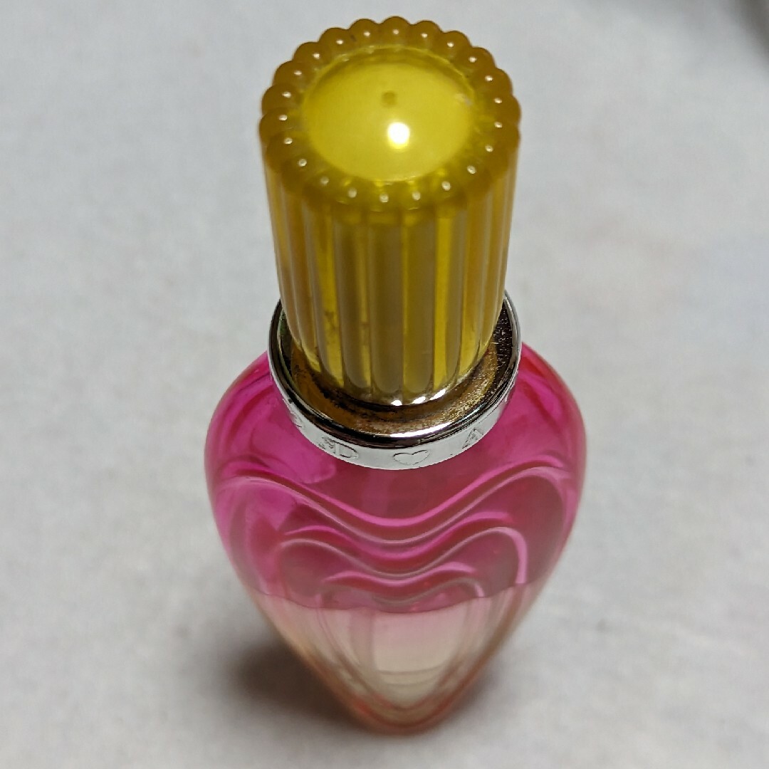 ESCADA(エスカーダ)の廃盤希少エスカーダロッキンリオオードトワレ50ml コスメ/美容のコスメ/美容 その他(その他)の商品写真