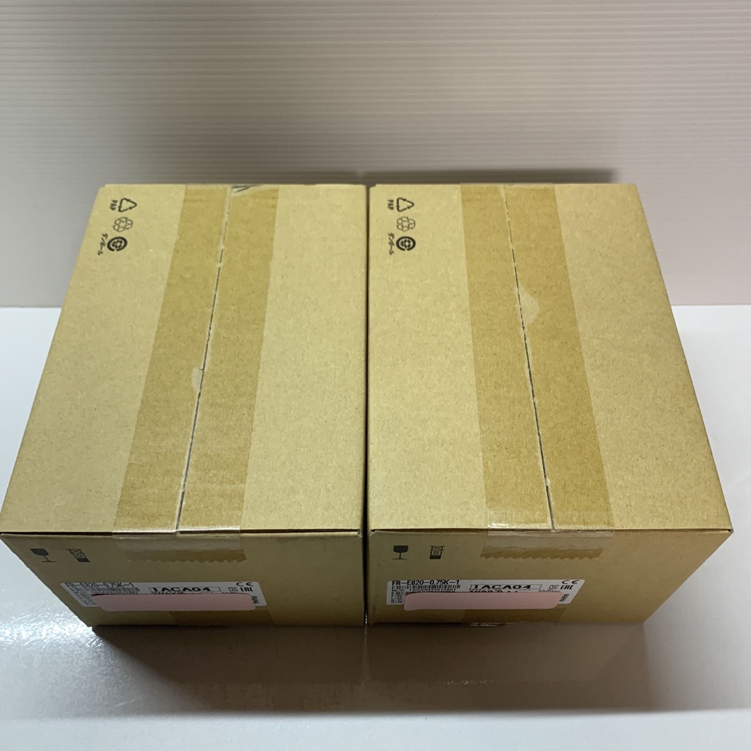 新品未開封 三菱電機 FR-E820-0.75K-1 インバータ 2台 - www