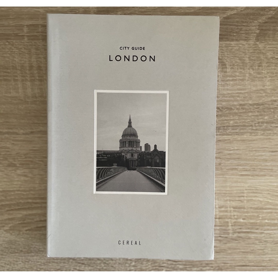 LONDON CITY GUIDE ロンドン洋書 エンタメ/ホビーの本(洋書)の商品写真