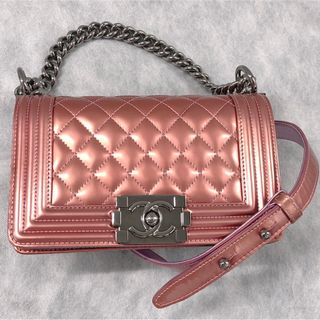 シャネル(CHANEL)の値下げ中！ シャネル ボーイシャネル ショルダー メタリックピンク 19番台(ショルダーバッグ)