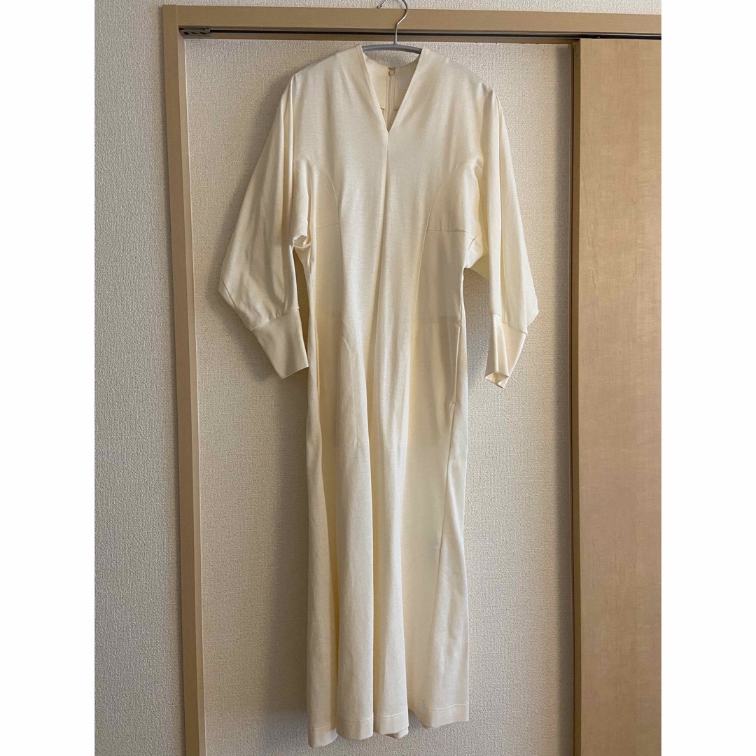 mame(マメ)のMame   V-Neck Classic Cotton Dress レディースのワンピース(ロングワンピース/マキシワンピース)の商品写真