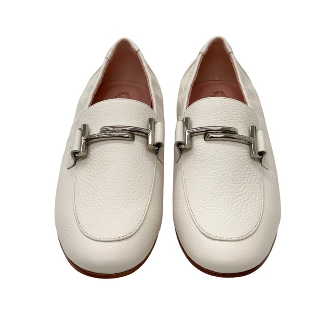トッズ TOD'S ローファー 革靴 靴 シューズ レザー ホワイト 白 シルバー 未使用 フラットシューズ T金具
