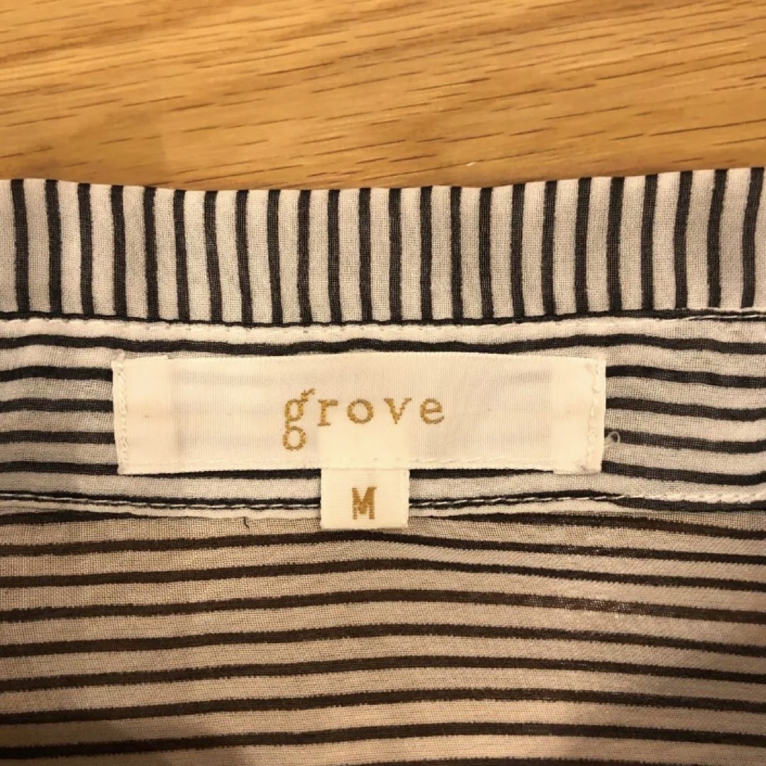 grove(グローブ)のgrove  シアーブラウス　ストライプ　M レディースのトップス(シャツ/ブラウス(半袖/袖なし))の商品写真