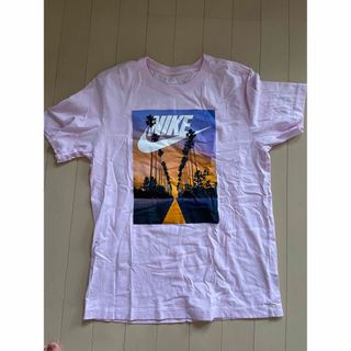 ナイキ(NIKE)のNIKE Tシャツ(Tシャツ/カットソー(半袖/袖なし))