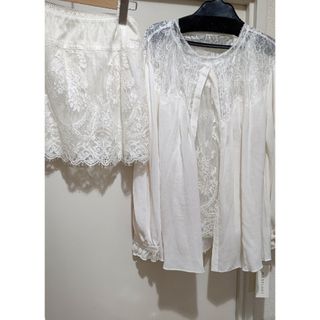 ジルスチュアート(JILLSTUART)のJILL STUART ミニスカート トップス レース カーディガン 3点set(セット/コーデ)