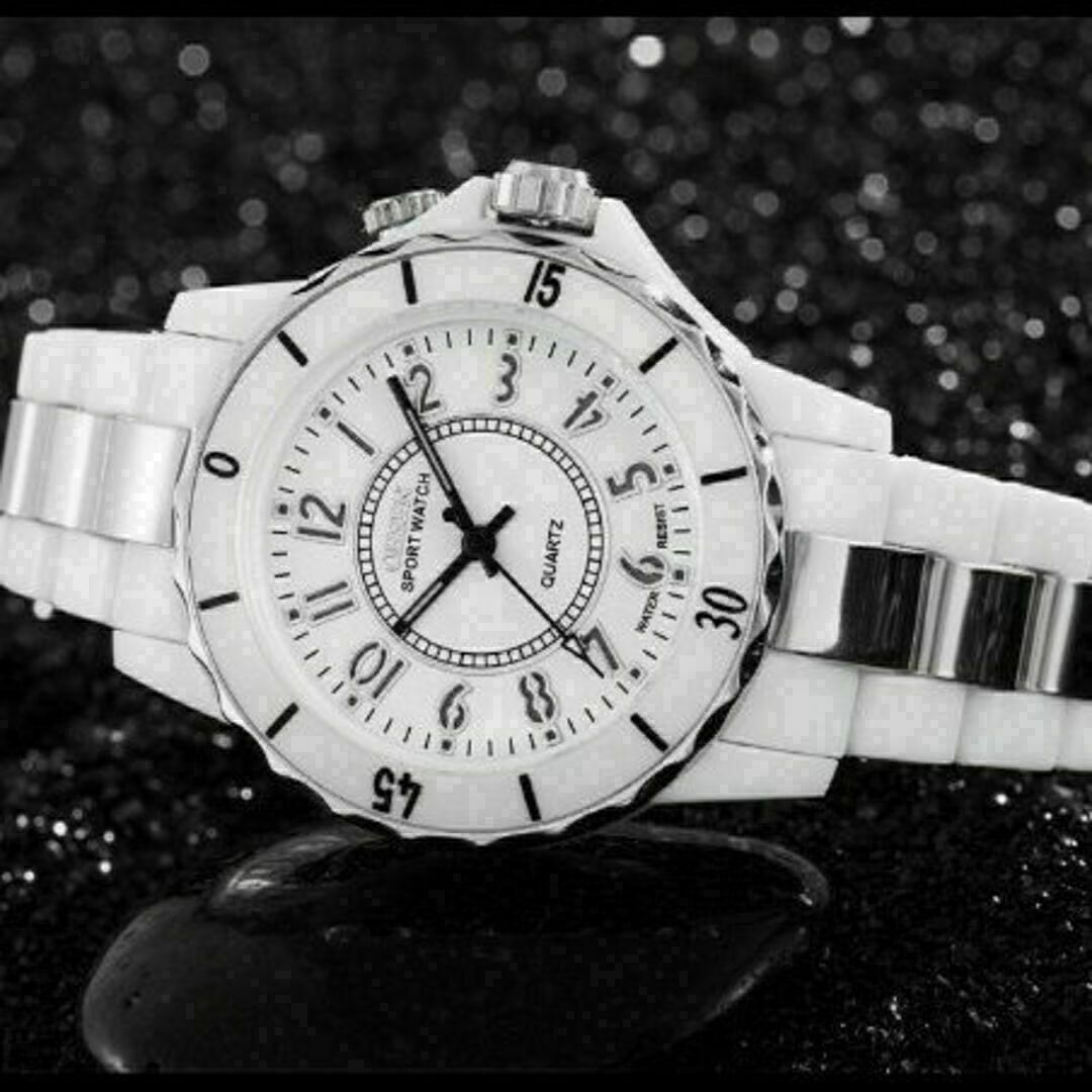 ♢即購入OK♢(❁ᴗ͈ˬᴗ͈)◞新品♪OHSENデザイン腕時計ホワイト白☆超軽量の通販 by まいん｜ラクマ