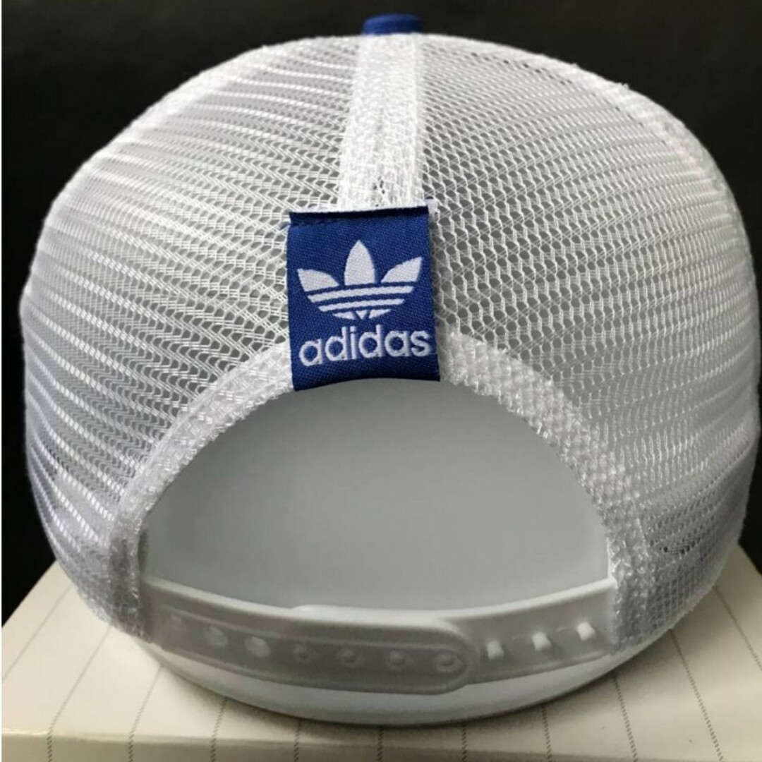 adidas(アディダス)の【新品】2.3万円 adidas 国内流通無 スナップバックキャップ ブルー/白 メンズの帽子(キャップ)の商品写真