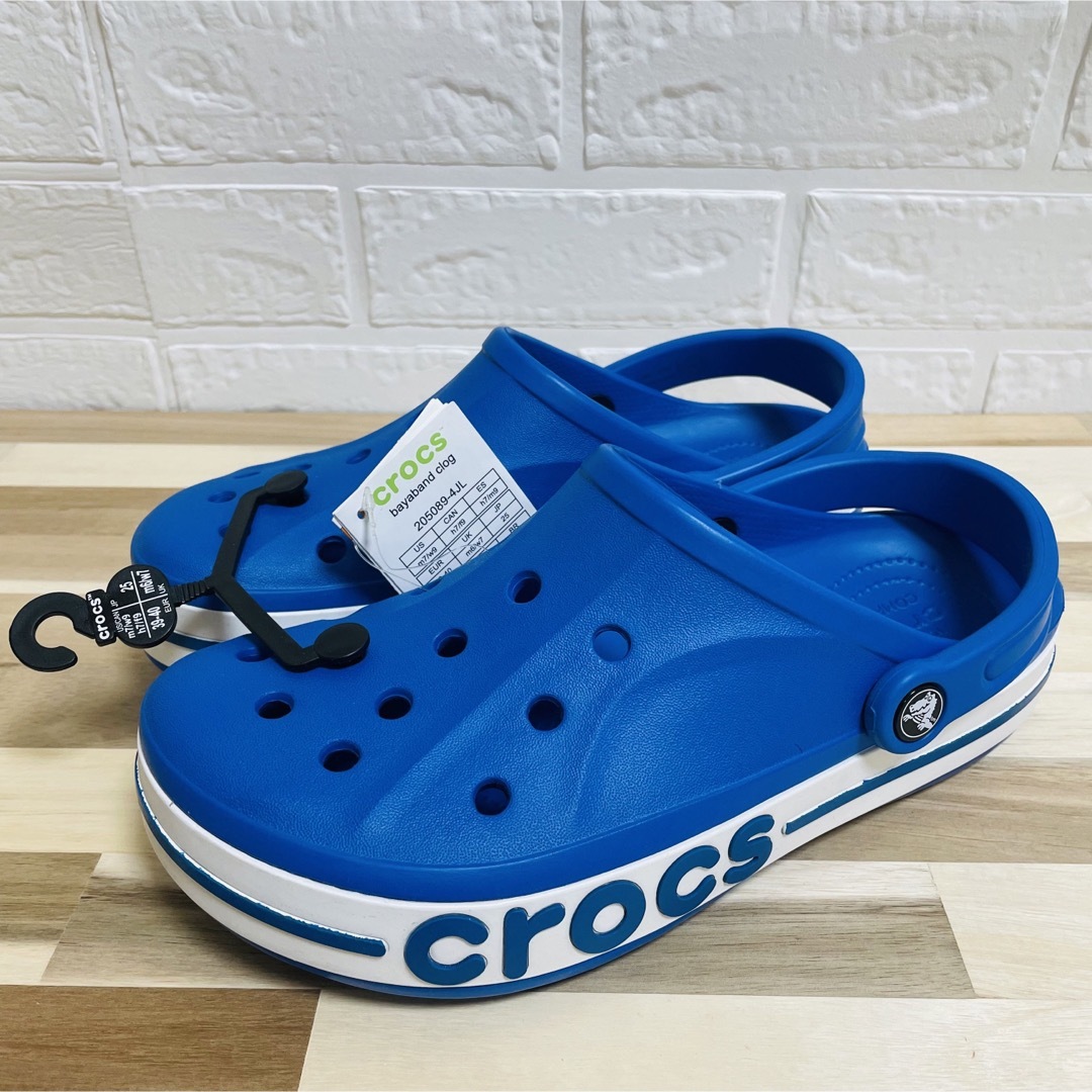 crocs(クロックス)の【新品】タグ付きクロックスバヤバンド　25cm USカラー　クロッグ　crocs メンズの靴/シューズ(サンダル)の商品写真