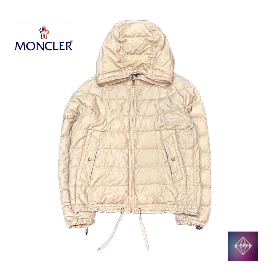 MONCLER(モンクレール)の【中古】MONCLER モンクレール ダウンジャケット ベージュ 傷あり メンズのジャケット/アウター(ダウンジャケット)の商品写真