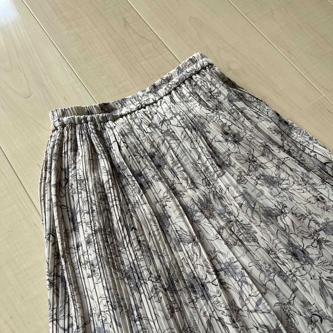 INGNI(イング)のイング 花柄スカート レディースのスカート(ロングスカート)の商品写真