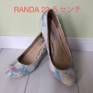 ランダ(RANDA)のRANDA パンプス　22.５センチ　花柄　ランダ(ハイヒール/パンプス)