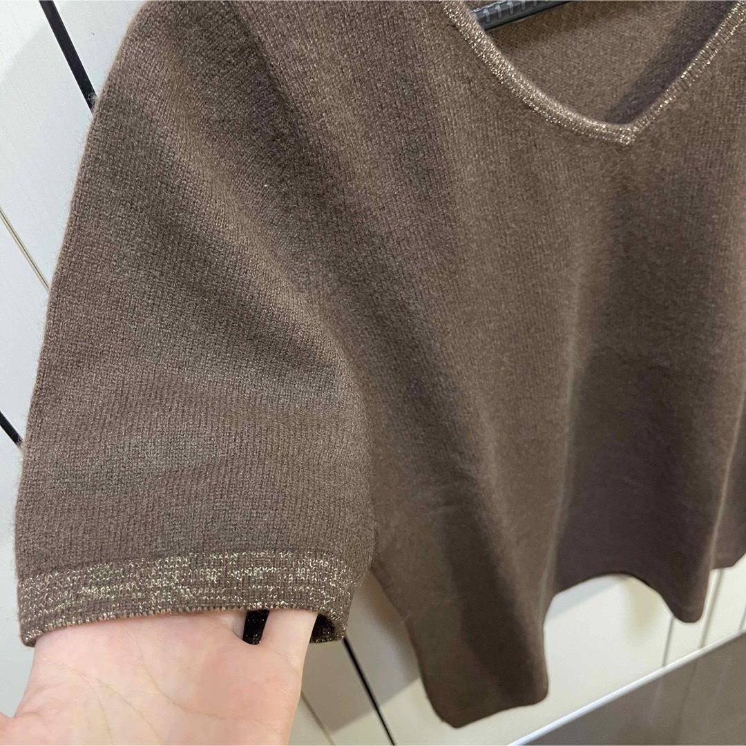 カシミヤ100%  Vネック半袖ニット　CASHMERE トップス　レディース レディースのトップス(ニット/セーター)の商品写真