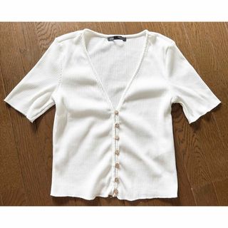 ザラ(ZARA)のzara トップス　半袖(カットソー(半袖/袖なし))