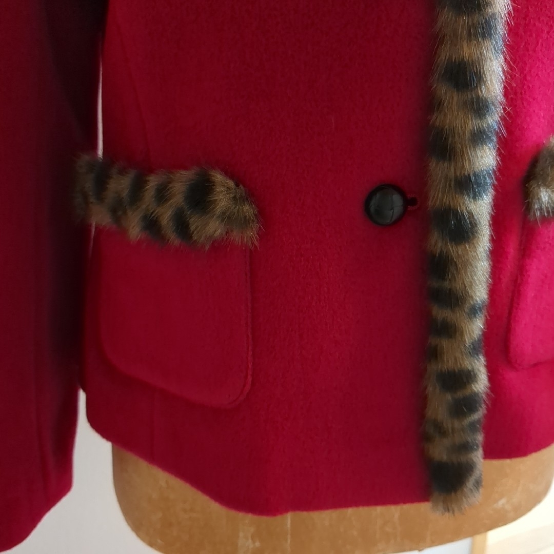 ファー付きアンゴラジャケット美品 レディースのジャケット/アウター(ノーカラージャケット)の商品写真