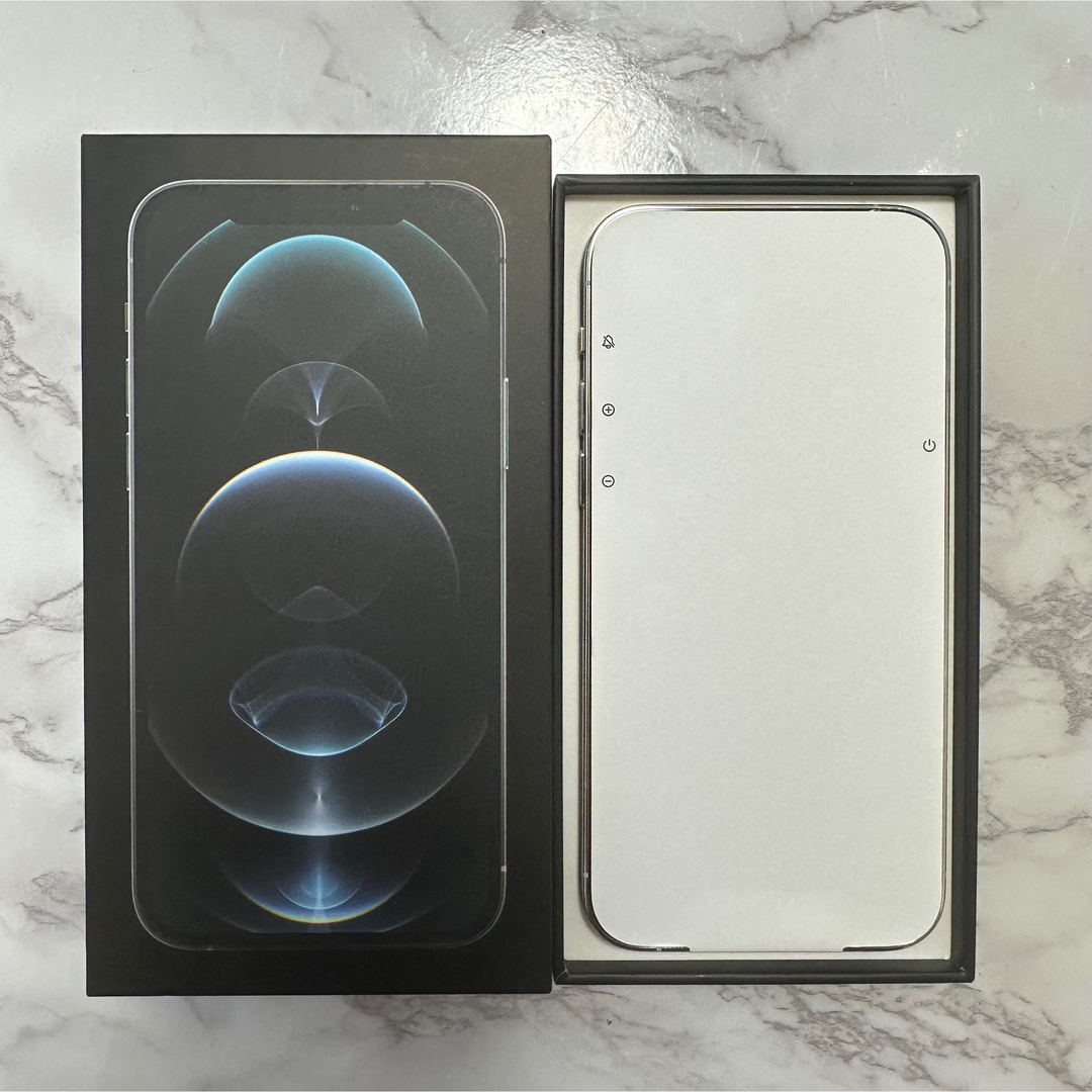 iPhone - 【新品】iPhone 12 pro シルバー 256 GB SIMフリーの通販 by