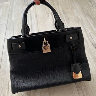 マイケルコース(Michael Kors)の【美品】マイケルコース　ハンドバック　ショルダーバック　ブラック(ハンドバッグ)