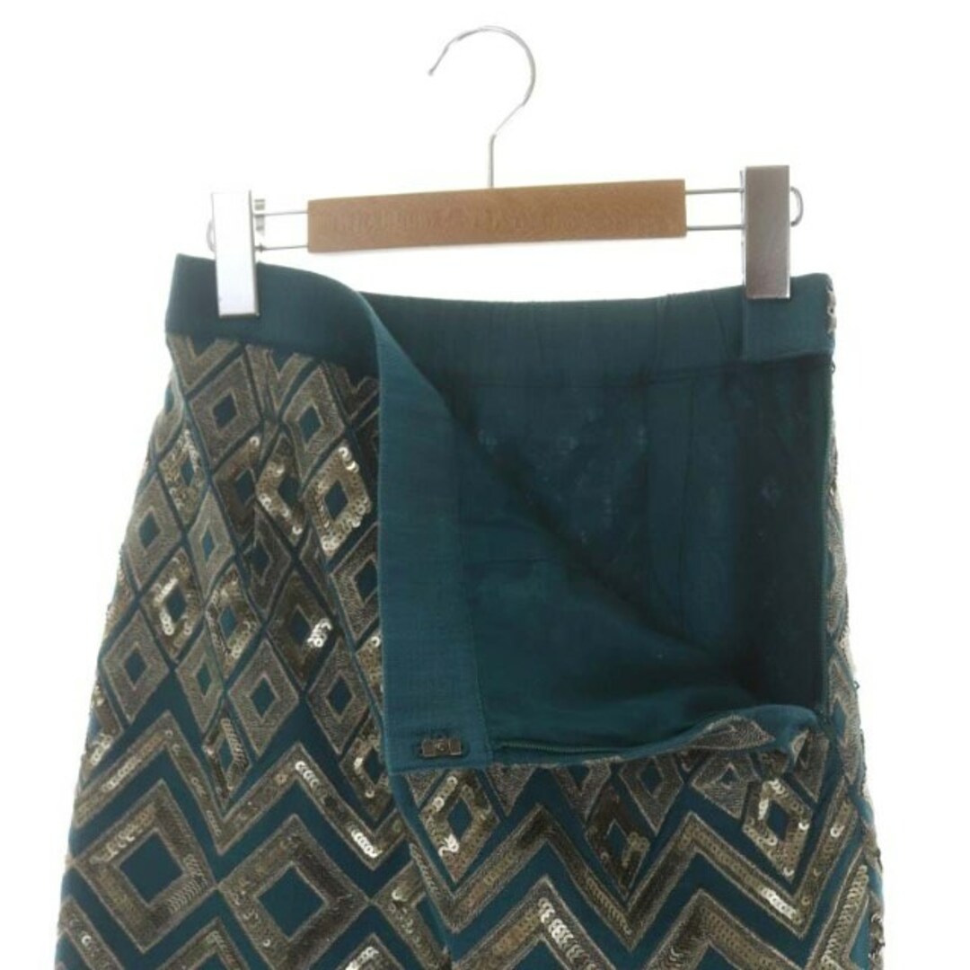 GRACE CONTINENTAL(グレースコンチネンタル)のグレースコンチネンタル スパン幾何刺繍スカート ミニ タイト 36 緑 グレー レディースのスカート(ミニスカート)の商品写真