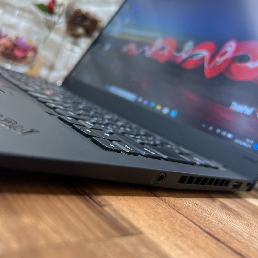 【極美品】Thinkpad X1 Carbon☘SSD256GB☘ i5第8世代