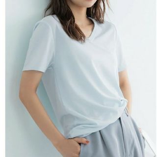 コカ(coca)のcoca  Vネックとろみ半袖シンプルTシャツ　ホワイト　M  新品(カットソー(半袖/袖なし))