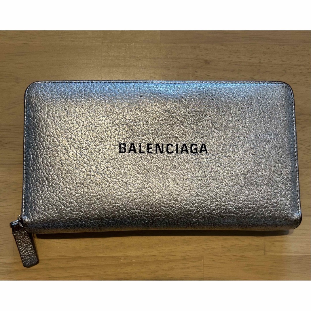 【新品未使用】 BALENCIAGA バレンシアガ 二つ折り 財布 CASH VERTICAL BIFOLD WALLET レザー 6815791IZI3 【BLACK/L WHITE】