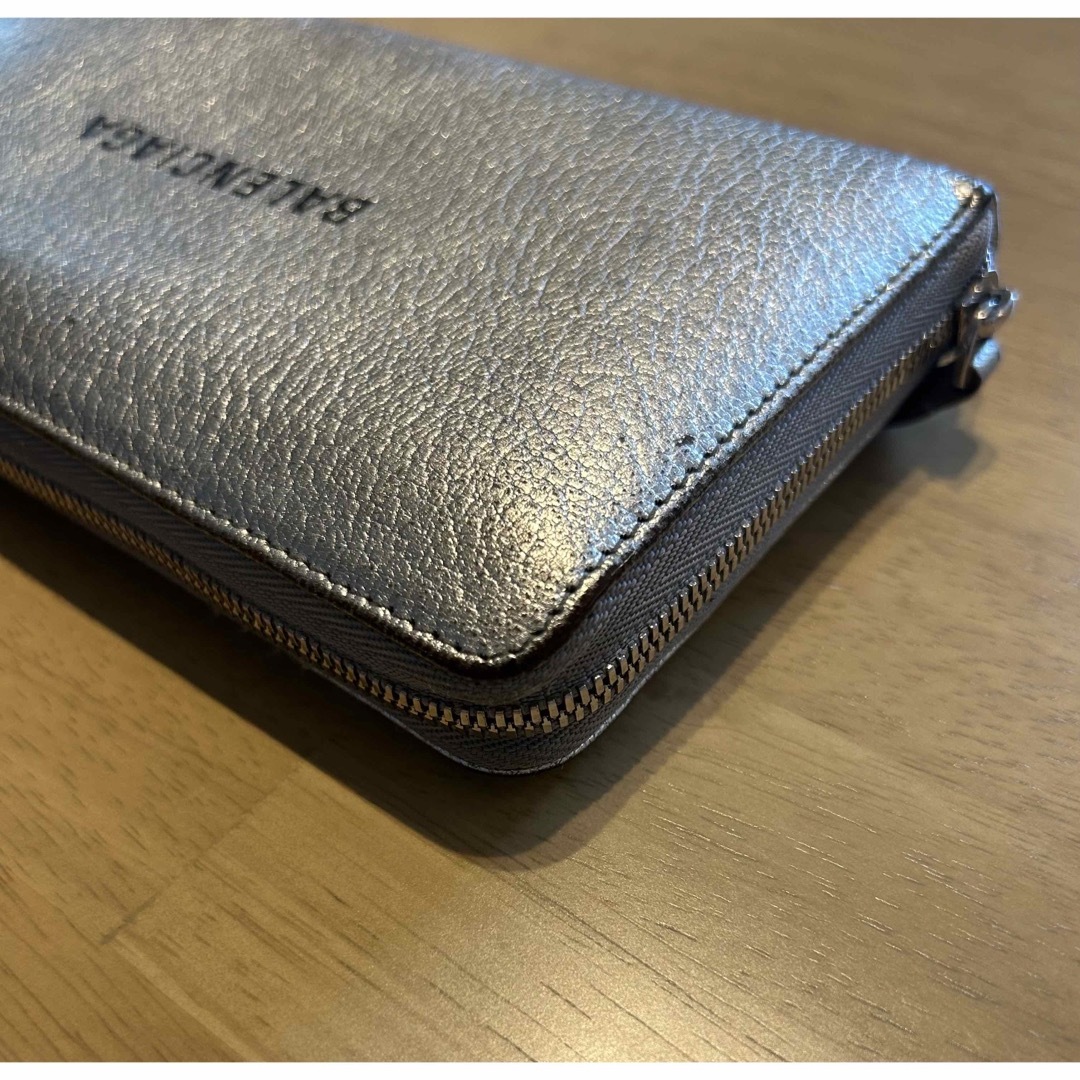 【新品未使用】 BALENCIAGA バレンシアガ 二つ折り 財布 CASH VERTICAL BIFOLD WALLET レザー 6815791IZI3 【BLACK/L WHITE】