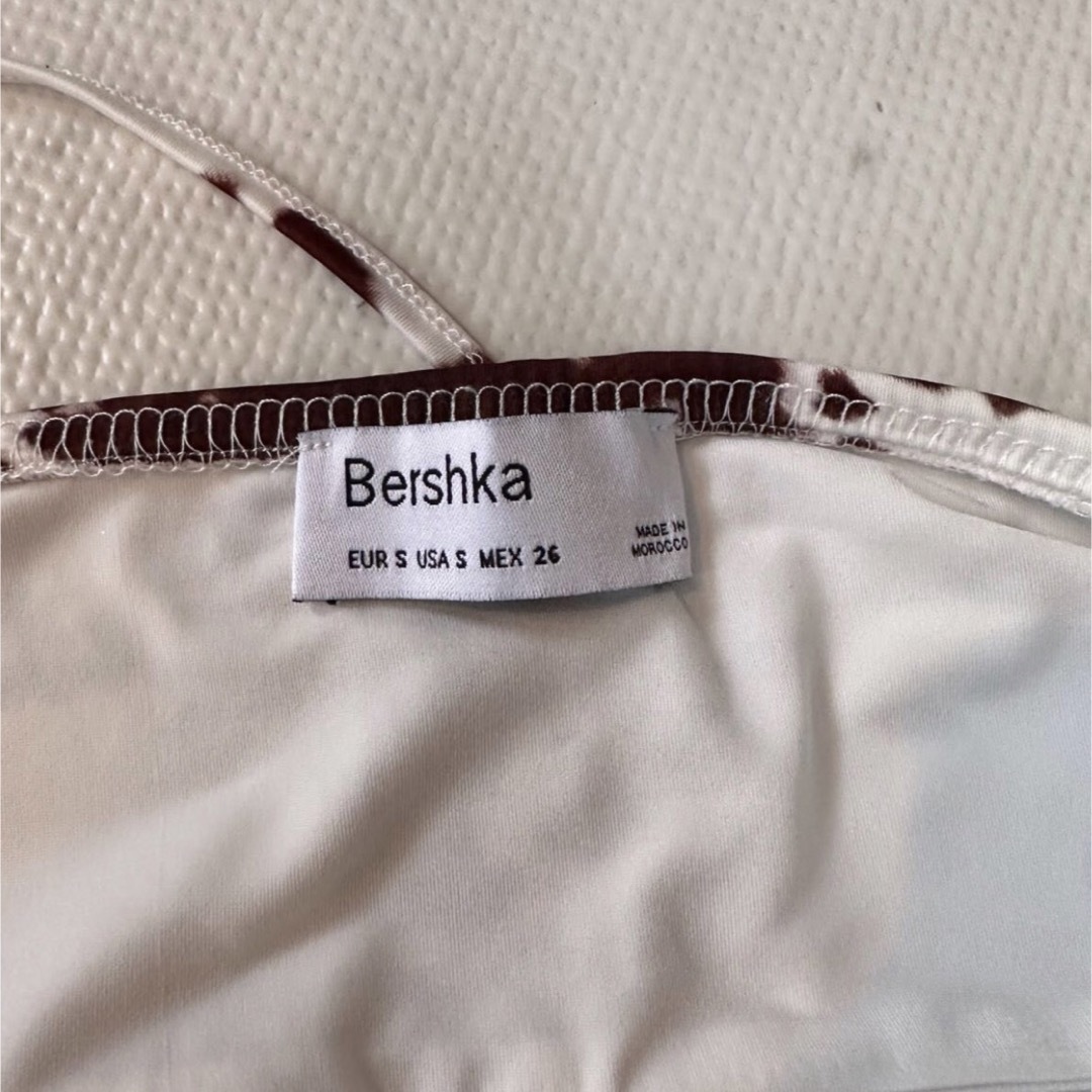 Bershka(ベルシュカ)のBershka   牛柄tops レディースのトップス(Tシャツ(半袖/袖なし))の商品写真