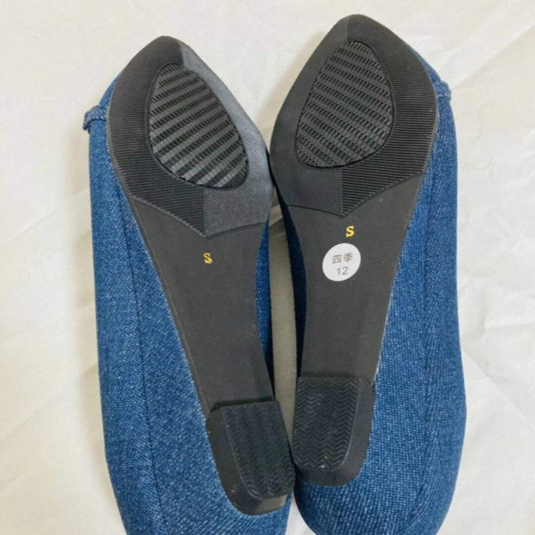 パンプス　デニム　ブルー　青　ビジュー　Sサイズ　フラットパンプス ビジネス レディースの靴/シューズ(ハイヒール/パンプス)の商品写真