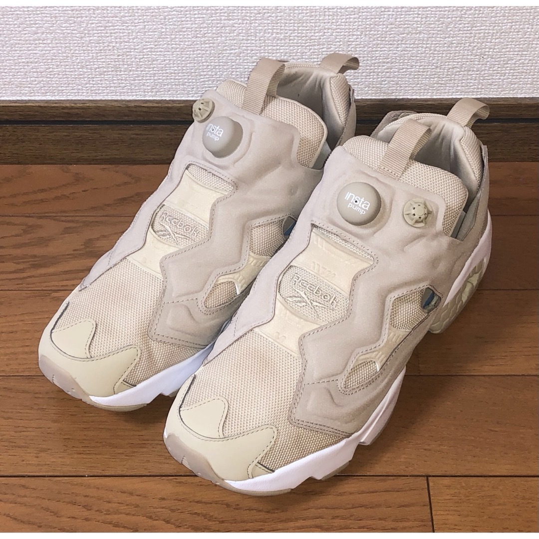 Reebok(リーボック)の28cm 良品 REEBOK INSTA PUMP FURY OG ベージュ 白 メンズの靴/シューズ(スニーカー)の商品写真