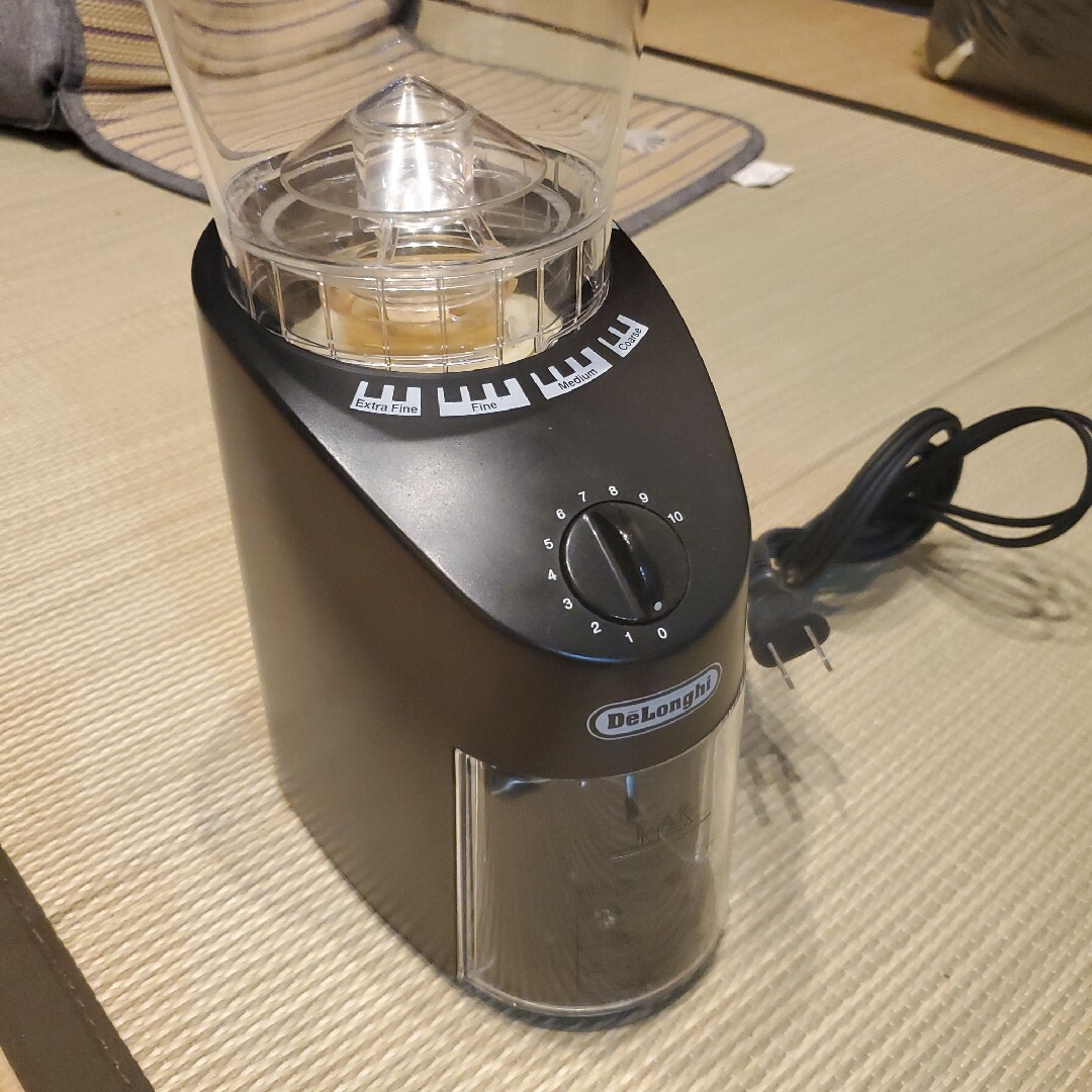 デロンギ(DeLonghi)  コーン式グラインダー   KG364J