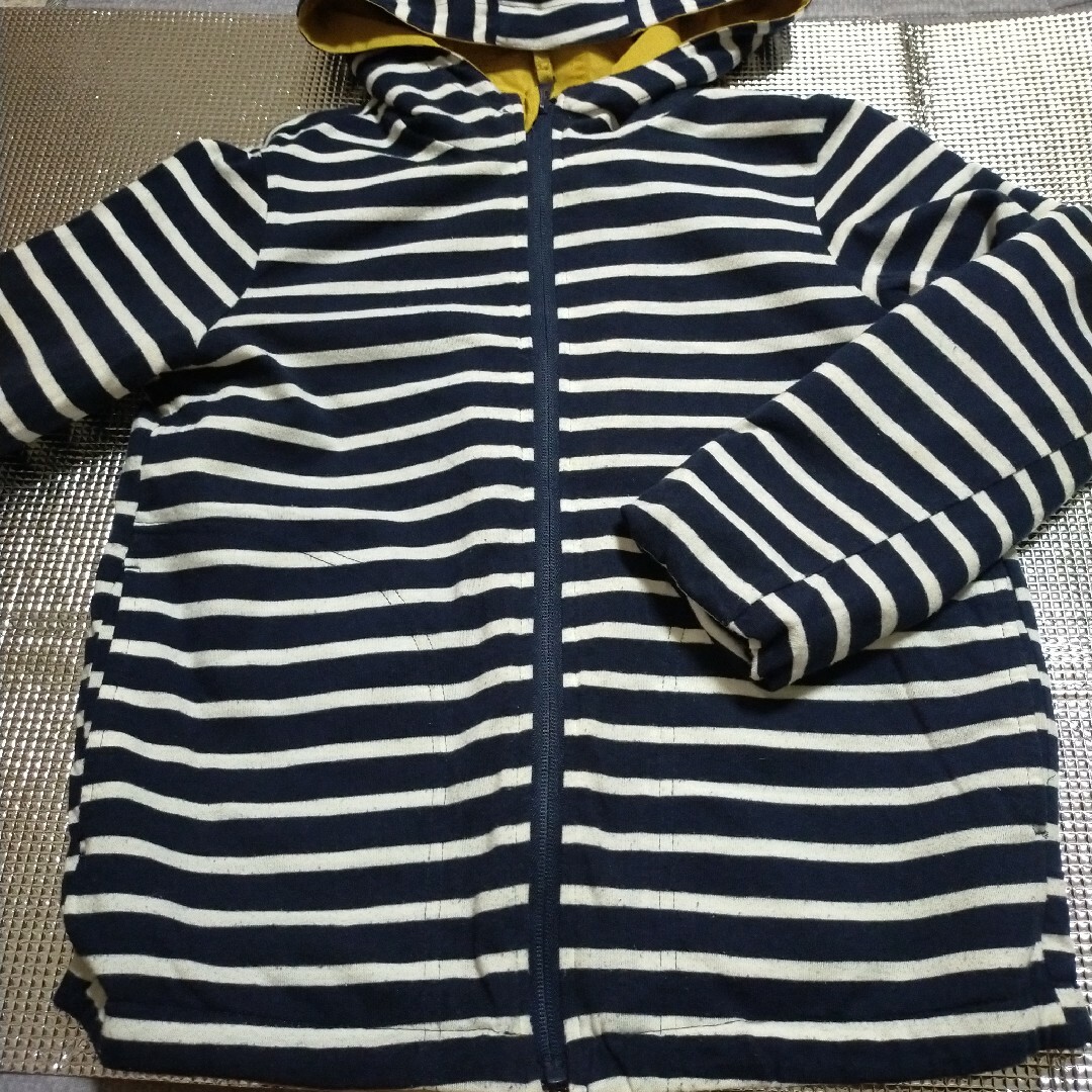 UNIQLO(ユニクロ)のジャケット キッズ/ベビー/マタニティのキッズ服男の子用(90cm~)(ジャケット/上着)の商品写真