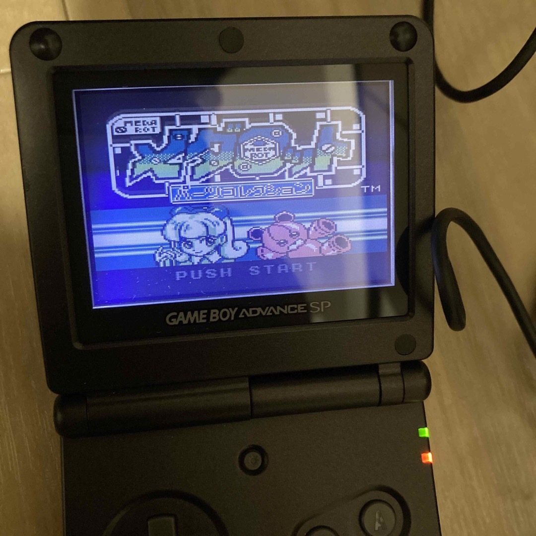 任天堂(ニンテンドウ)のゲームボーイアドバンス　GAMEBOY ADVANCE SP ブラック　黒 エンタメ/ホビーのゲームソフト/ゲーム機本体(携帯用ゲーム機本体)の商品写真