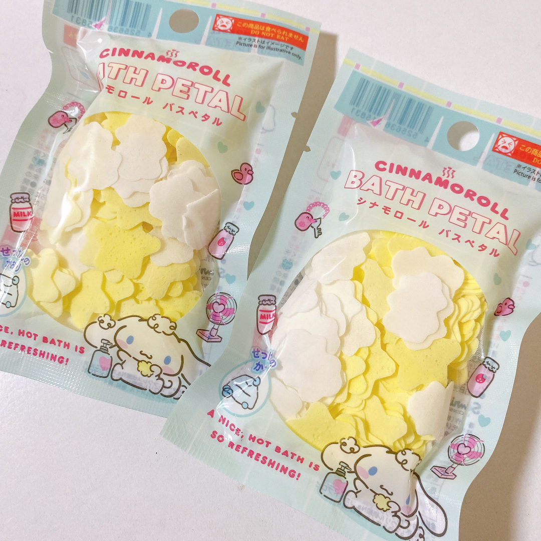 サンリオ(サンリオ)の【値下げ不可】Sanrio  シナモンロール　バスペタル　入浴剤　2個セット コスメ/美容のボディケア(入浴剤/バスソルト)の商品写真