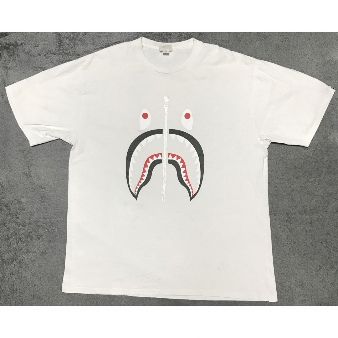A BATHING APE(アベイシングエイプ)のアベイシングエイプ　シャークtシャツ メンズのトップス(Tシャツ/カットソー(半袖/袖なし))の商品写真