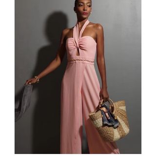 ビーシービージーマックスアズリア(BCBGMAXAZRIA)の❤️BCBGMAXAZRIA 新作新品　ピンク　2色　オールインワン　ドレス　(オールインワン)