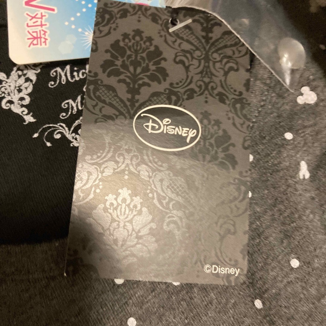 Disney(ディズニー)のタグ付き未使用 Disney タンクトップ 二枚重ね ブラック レディースのトップス(タンクトップ)の商品写真
