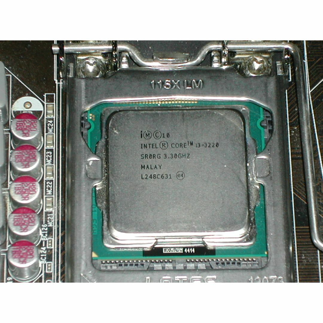 難ありマザボ　ECS　B75H2-M2  LGA1155　CPU メモリ付き 3