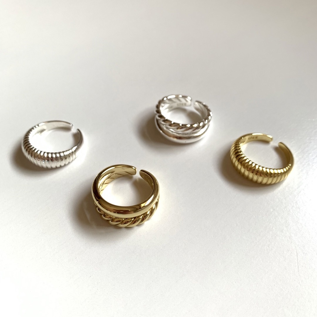 アシンメトリーツインリング　シルバー レディースのアクセサリー(リング(指輪))の商品写真