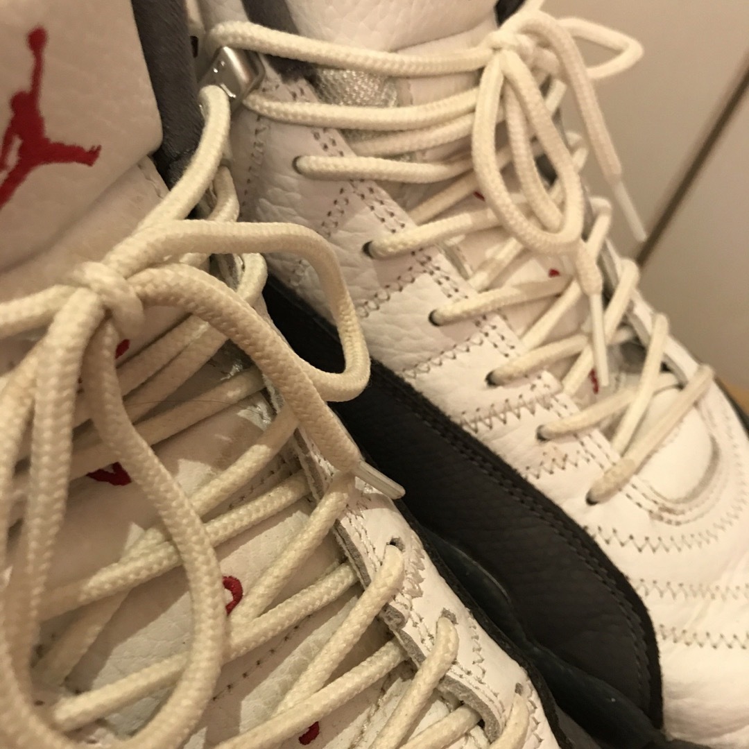 ナイキ エアジョーダン12 レトロ ホワイト ダークグレー　AIR JORDAN 9